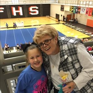 Meet your Posher, Sharon